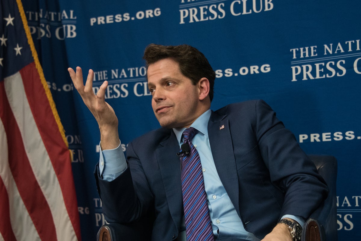 Anthony Scaramucci's SkyBridge Capital Halts Investor Withdrawals In Crypto-Exposed Fund