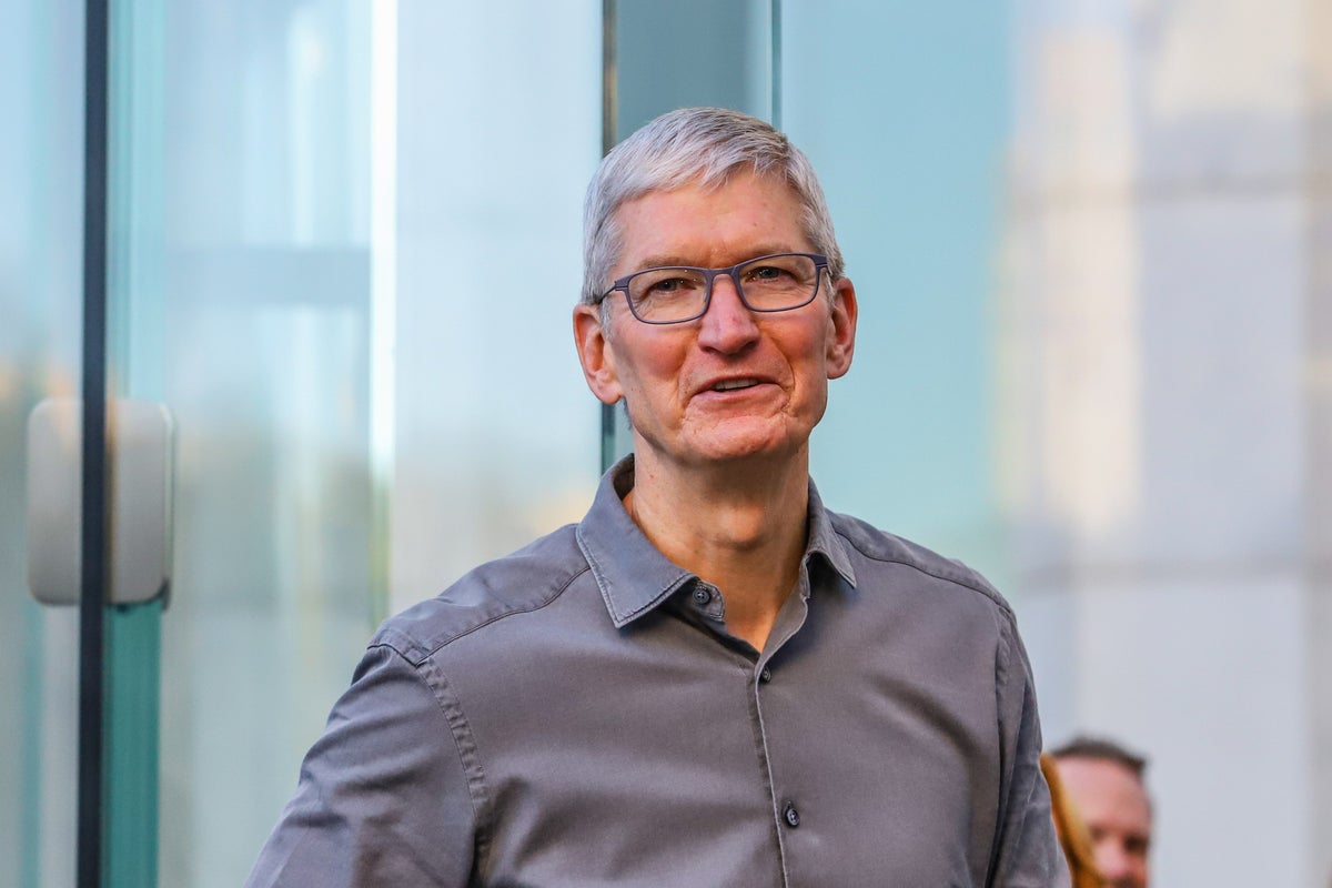 Tim Cook Pulled Of A 'Top Gun Maverick' With Strong Apple China Revenue: Wedbush Analyst