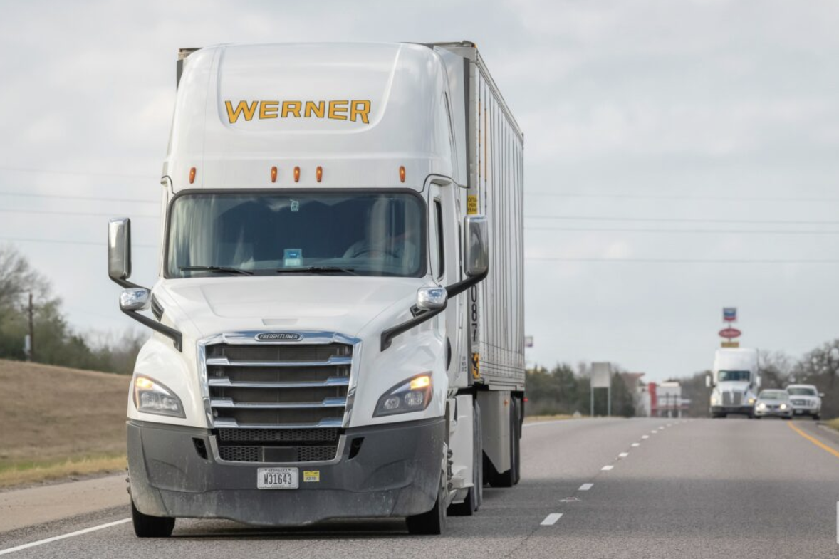 Werner Q2 Revenue Rises To $836 Million On Strong Freight Demand