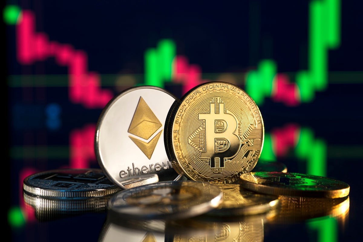 Bitcoin ($BTC), Dogecoin ($DOGE), Ethereum ($ETH) – Ethereum Gains Outpace Bitcoin, Dogecoin: Can The Merge Really Be 'Major Tailwind' For ETH?