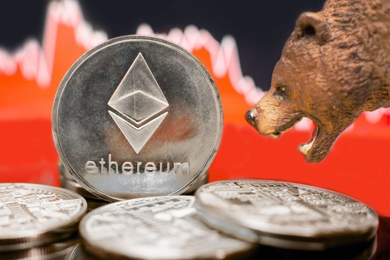 TA- Price Of Ethereum Struggles To Hold $1,700, Are Bears Taking Over?