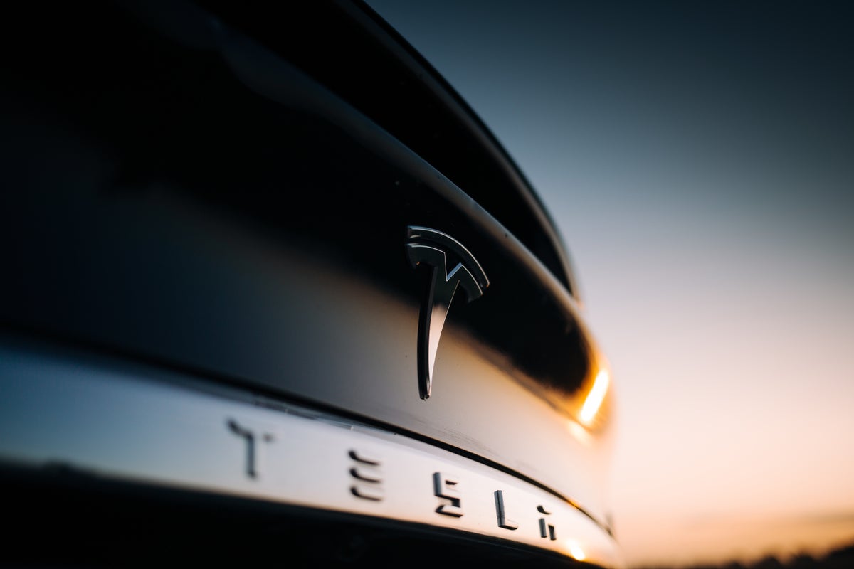 Tesla (NASDAQ:TSLA) – Tesla China Sales Rebound To Near Record Levels In August, CPCA Data Shows: Are 2022 Delivery Goals Within Reach?