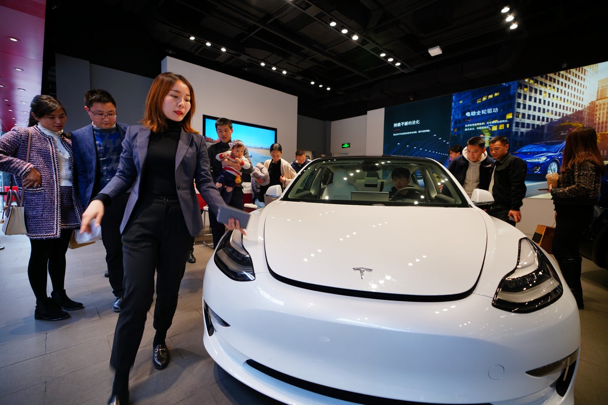 Tesla (NASDAQ:TSLA) – Tesla Rethinks China Sales Strategy, Wants To Wind Down Stores In Flashy Malls: Report