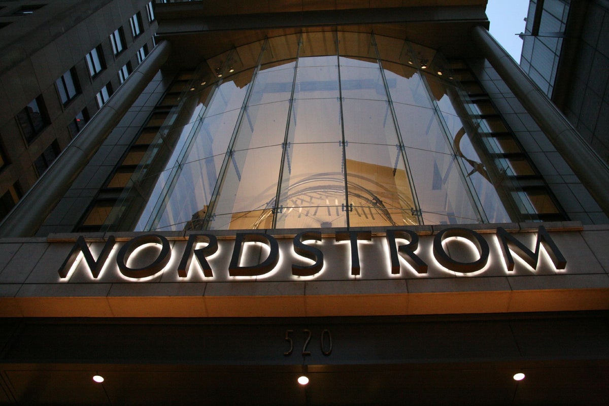 Nordstrom (NYSE:JWN) – This Luxury Retailer Has Analysts Bullish As GenZ, Millennials Aim To 'Refresh Their Closets'