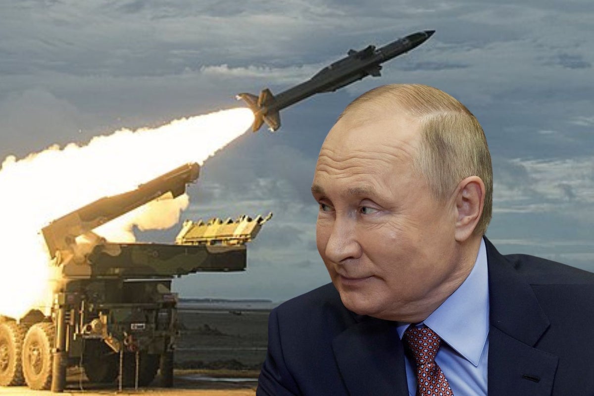 Putin Isn't Bluffing About Using Nukes, Says European Union: 'Russian Army Has Been Pushed Into A Corner'