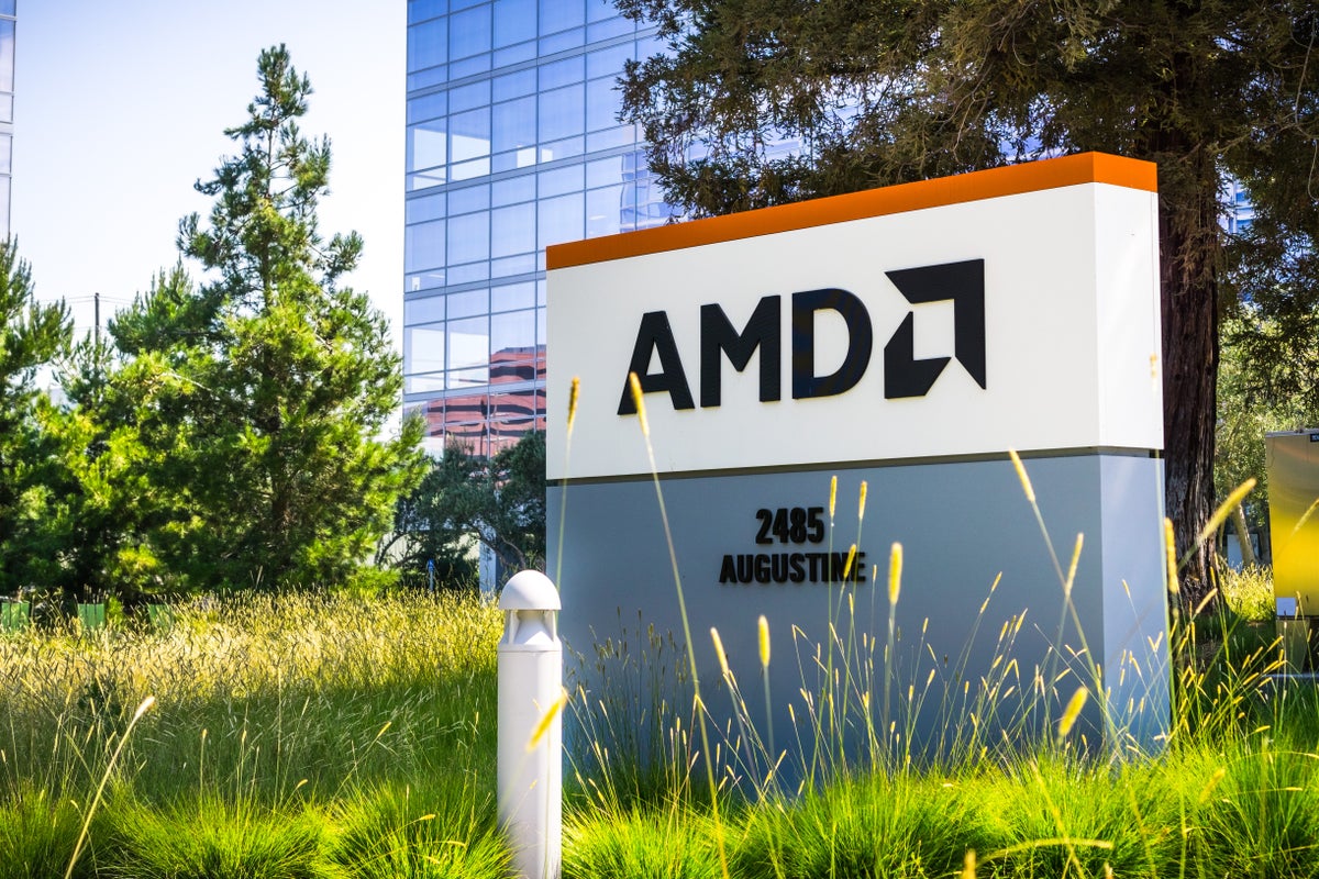 Why AMD Shares Are Nose-Diving On Friday - Advanced Micro Devices (NASDAQ:AMD)
