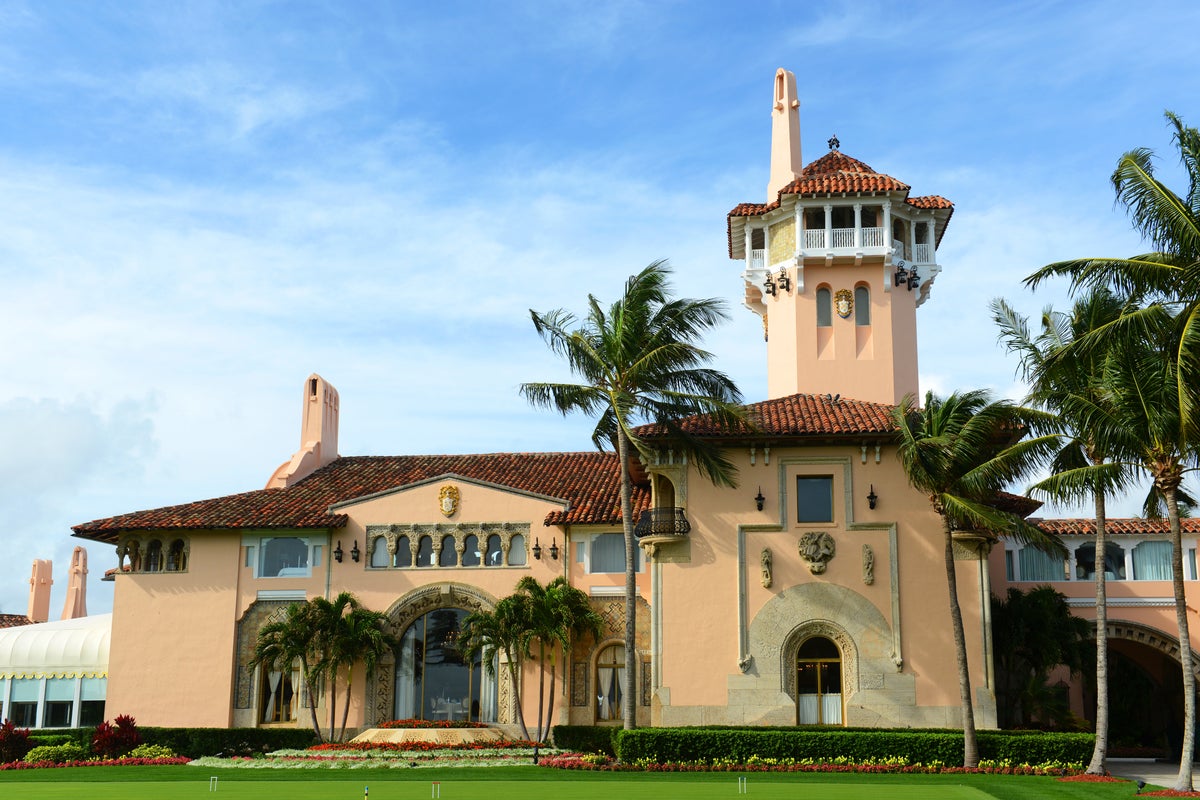 Trump Lawyer Names 2 Other Attorneys In Meeting With Federal Investigators About Classified Mar-A-Lago Materials: Report - Digital World Acq (NASDAQ:DWAC)
