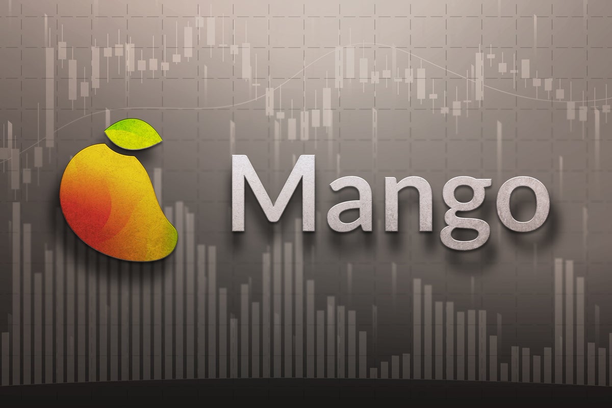 Solana-Based DeFi Mango (MNGO) Loses $100M In Hack, Token Tumbles 42% - Solana (SOL/USD)