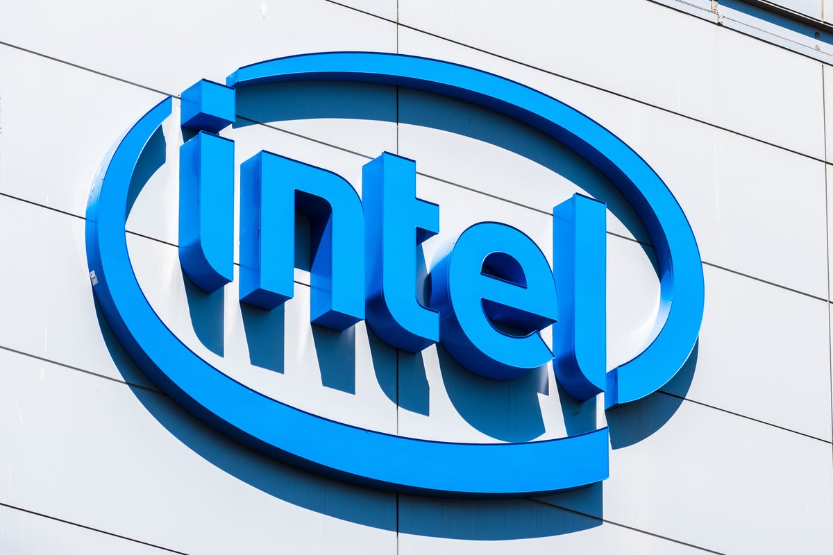 Intel Eyes Massive Job Cuts As Early As This Month To Sail Through PC Market Slump: Report - Intel (NASDAQ:INTC)