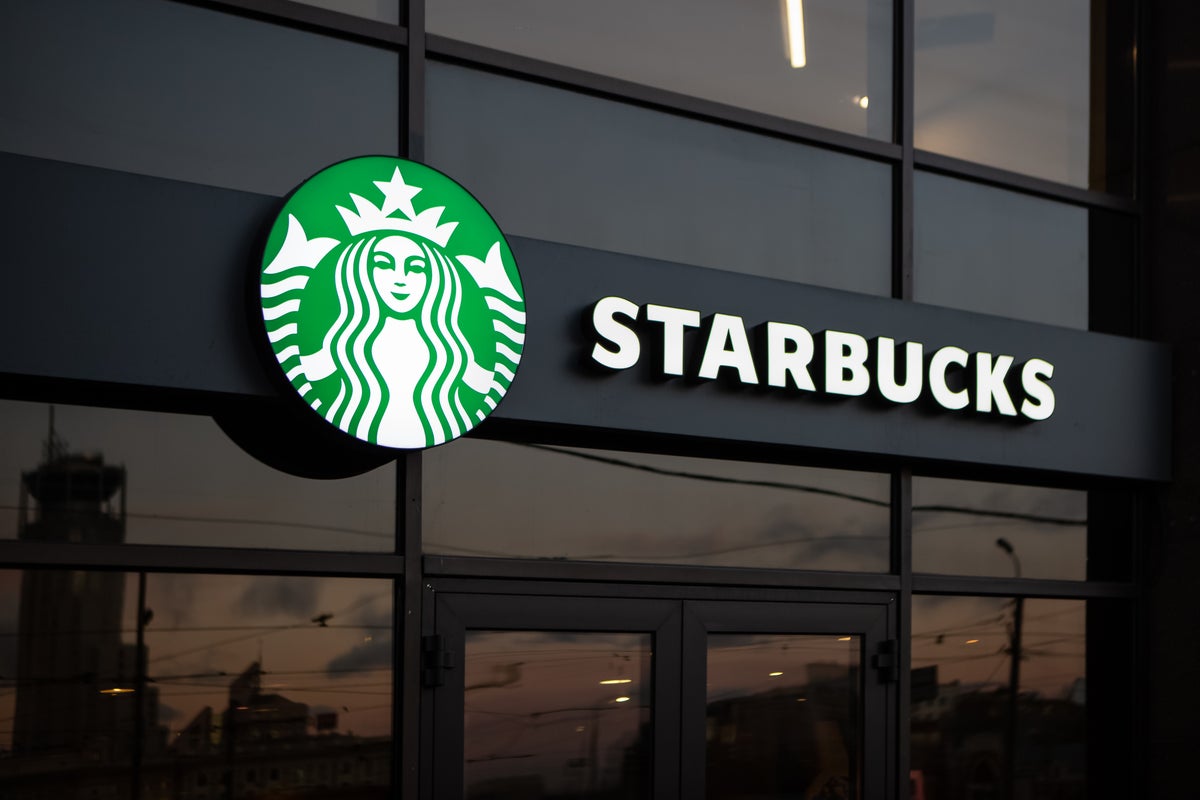 Starbucks Unionized Workers Sue Coffee Chain For Filing Assault, Kidnapping Charges After Wage Hike Request - Starbucks (NASDAQ:SBUX)