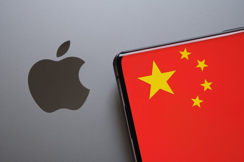 Munster Says Apple Entering Transition Phase Of Reducing Reliance On China - Apple (NASDAQ:AAPL)