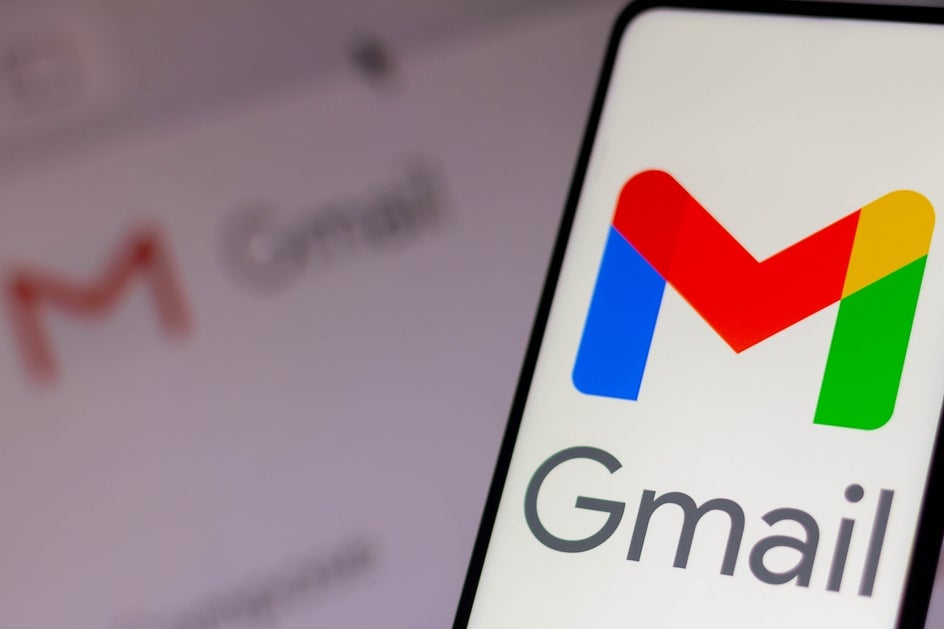 New Gmail Feature Could Make Tracking Your Holiday Shopping Packages A Breeze - Alphabet (NASDAQ:GOOG), Amazon.com (NASDAQ:AMZN)