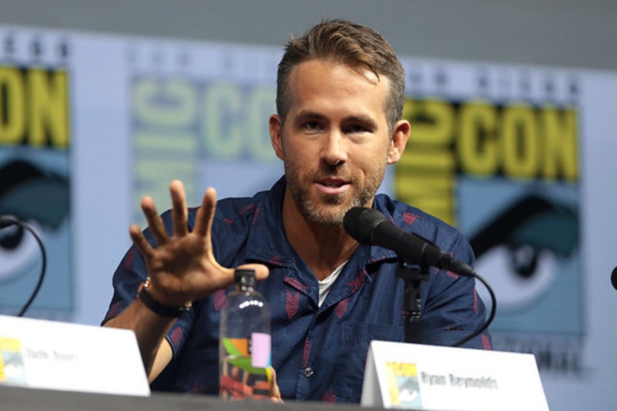 Ryan Reynolds Could Be Buying This NHL Team: Could Deadpool Actor Be The Latest Celebrity Team Owner? - BCE (NYSE:BCE), Walt Disney (NYSE:DIS)