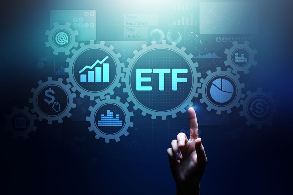 These 2 Dividend Paying ETFs Have A Track Record For Increasing Payments, Can Help Diversify Against Industry Risk - JPMorgan Chase (NYSE:JPM), Johnson & Johnson (NYSE:JNJ)