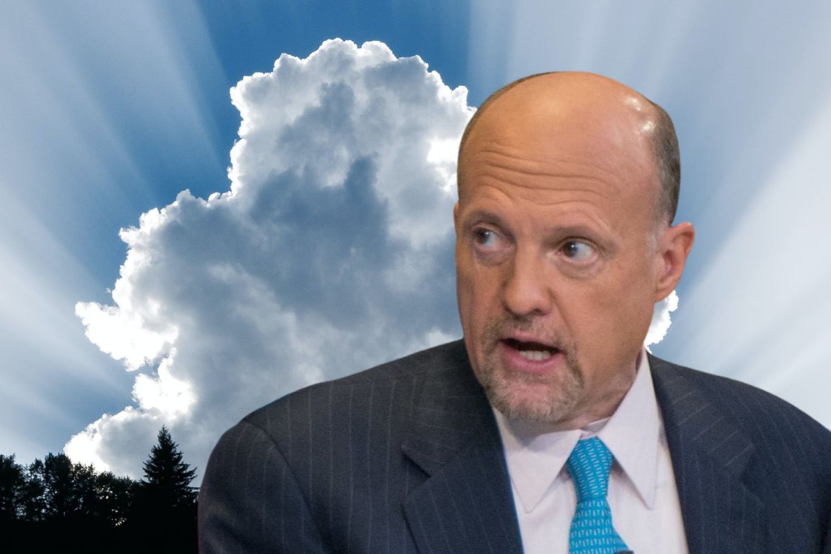 Jim Cramer Says Get Out Of Cloud Sector On This Rally, But These 3 Stocks Are Worth Keeping - WisdomTree Cloud Computing Fund (NASDAQ:WCLD)