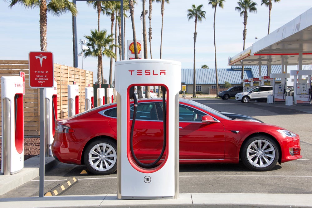 Tesla Could Drop To $150 Before Year-End — Analyst Smells 'Window Of Opportunity' For Investors - Tesla (NASDAQ:TSLA)