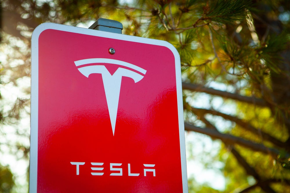 Charlie Munger Lauds Tesla's Unexpected 'Minor Miracle' In Car Business, Elon Musk Reacts - Tesla (NASDAQ:TSLA)
