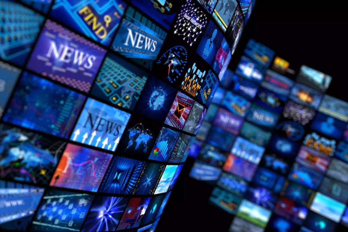 Wall Street's Most Accurate Analysts Reshuffled Their Best Media Picks, Here They Are - Comcast (NASDAQ:CMCSA), Charter Communications (NASDAQ:CHTR)