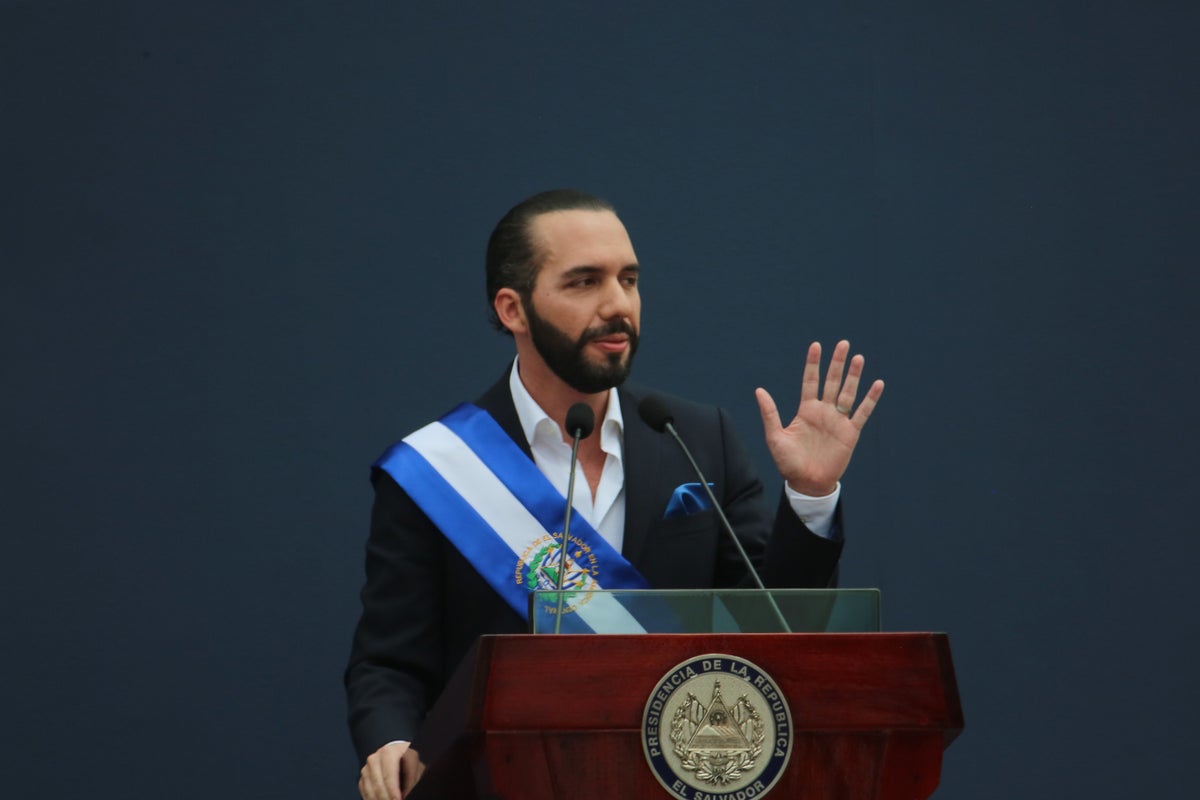 Bitcoin Price To See Relief? El Salvador's Bukele Promises To Buy 1 BTC Every Day - Bitcoin (BTC/USD)