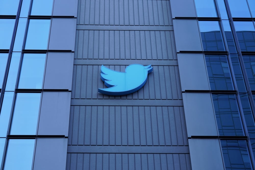 Amid Elon Musk-Sparked Layoffs, Twitter France Head Presses Exit Button — 'It's Over!'