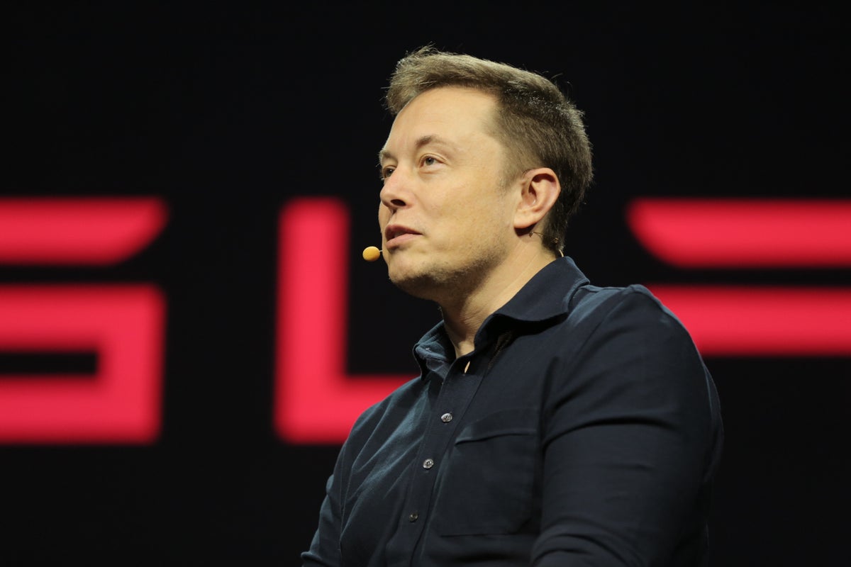 Elon Musk Leads By Example, Says He Coughed Up $8 For His Twitter Blue Check Mark