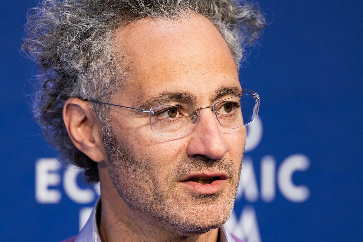 Palantir CEO Expects To Hire More Workers Amid Uncertainties