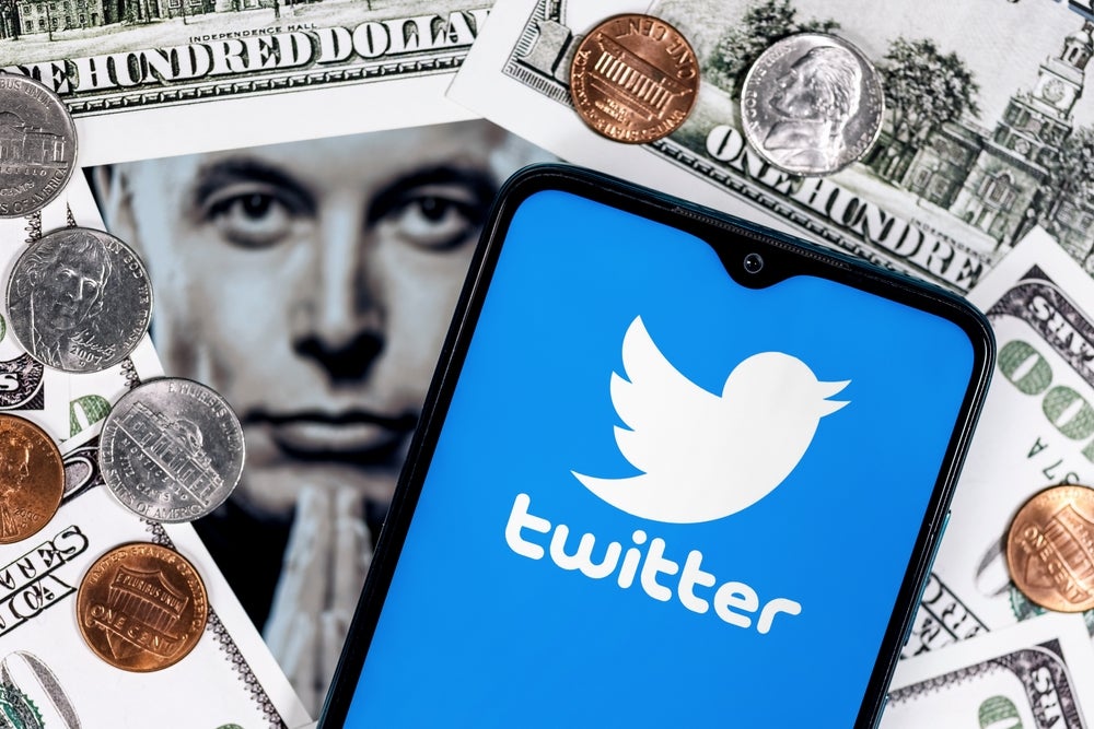 Twitter Revenue Falls 40% As Interest Deadline Looms: Report