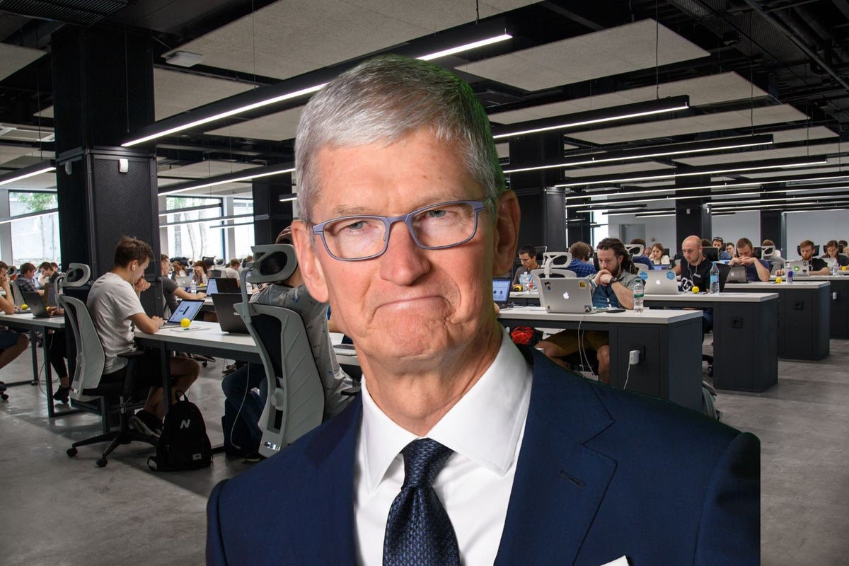 Apple CEO Tim Cook Says Layoffs Are Last Resort, But 'You Can Never Say Never' - Apple (NASDAQ:AAPL)