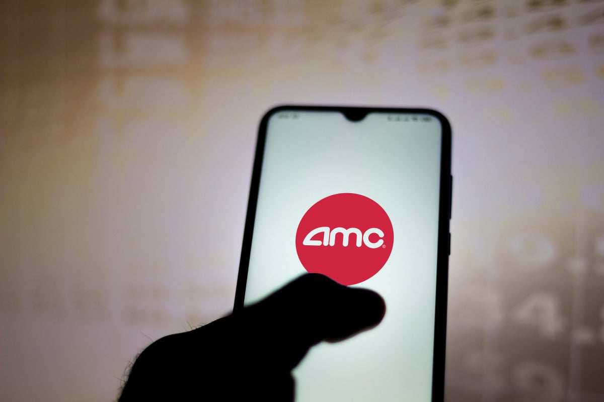 Why AMC Entertainment Stock Looks Poised To Break From This Trading Pattern - AMC Entertainment (NYSE:AMC)