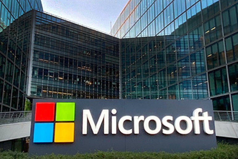 Microsoft Outlook Email Hit With Outage - Microsoft (NASDAQ:MSFT)
