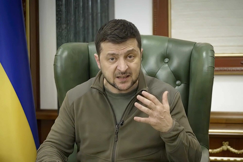 Zelenskyy Asks For Long-Range Weapons, Planes To Fight Putin