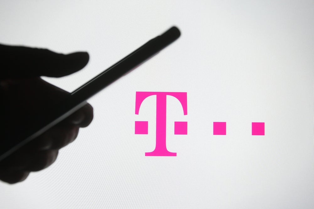 T-Mobile Network Is Facing Major Outage In The US - Apple (NASDAQ:AAPL)