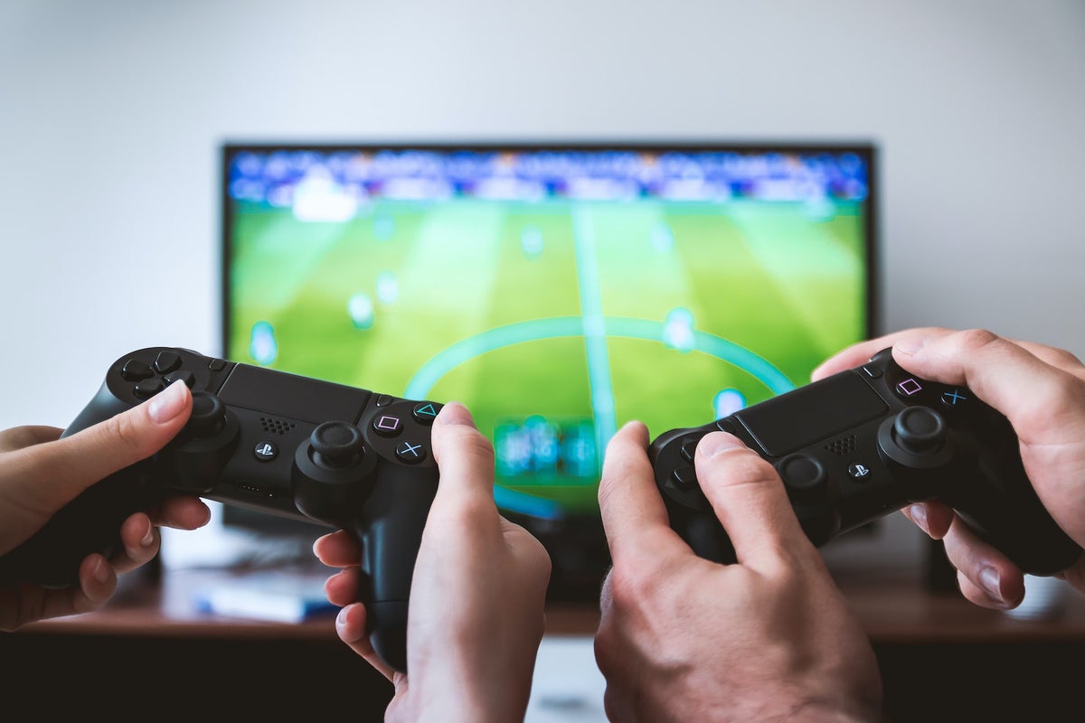 Gaming Giant Electronic Arts Takes On Soccer: Pays $588 Million for Premier League Rights - Electronic Arts (NASDAQ:EA)
