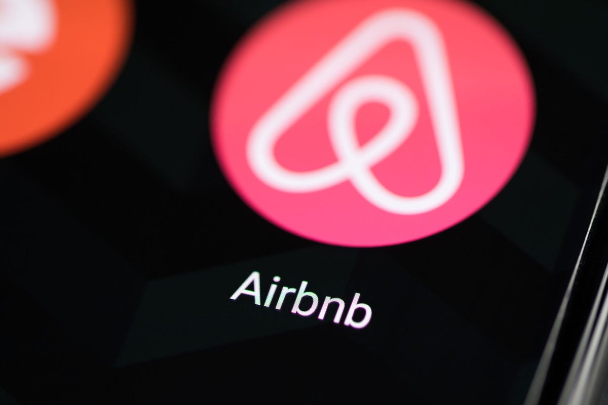Airbnb To 'Uniquely Benefit' From AI, Says 'Excited' CEO - Airbnb (NASDAQ:ABNB)