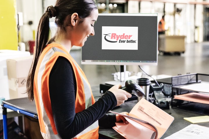 Ryder System Beats On Q4; Forecasts Reduced 2023 Earnings On Slowing Macroeconomic & Freight Environment - Ryder System (NYSE:R)