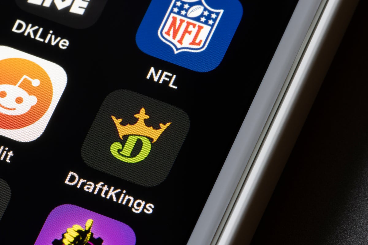 Trading Strategies For DraftKings Stock Before And After Q4 Earnings - DraftKings (NASDAQ:DKNG)