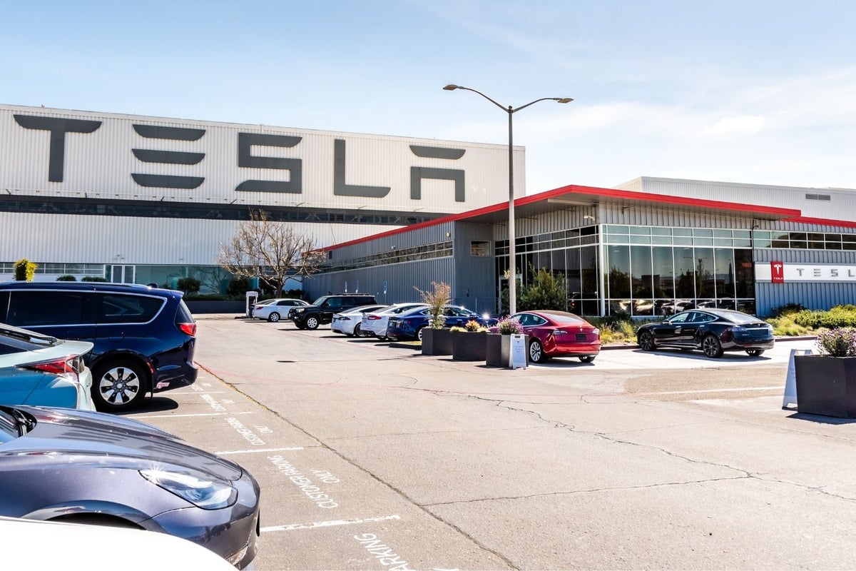 Tesla Investor Ross Gerber Reconciles With Board Ahead Of Investor Day, Withdraws Nomination - Tesla (NASDAQ:TSLA)