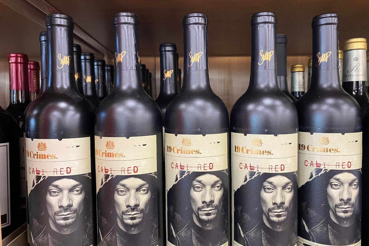 Snoop Dogg Faces Backlash Over Cali Red Wine Promotion In Georgia During Black History Month - Kroger (NYSE:KR)