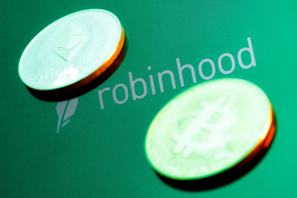 Robinhood Faces SEC Probe Over Crypto Business Amid Regulatory Crackdown - Robinhood Markets (NASDAQ:HOOD)