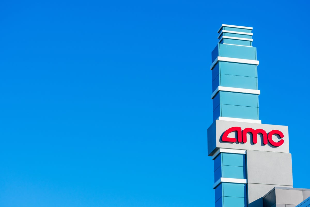 AMC Entertainment Holdings Q4 Earnings Highlights: Revenue & EPS Beat, Liquidity Update, Multiyear Recovery Plan And More - AMC Entertainment (NYSE:AMC)