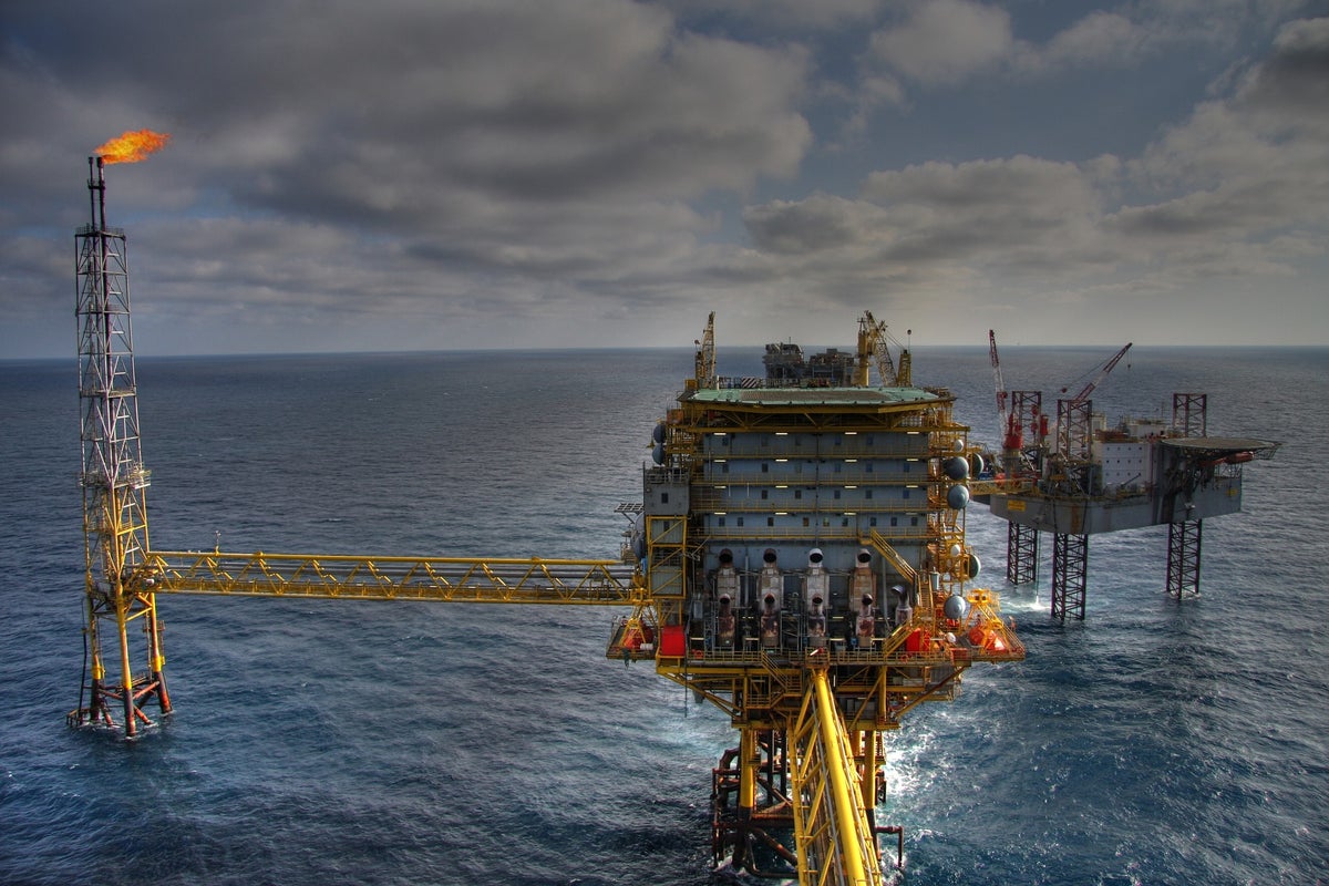 Why Transocean Stock Is Sinking Today - Transocean (NYSE:RIG)
