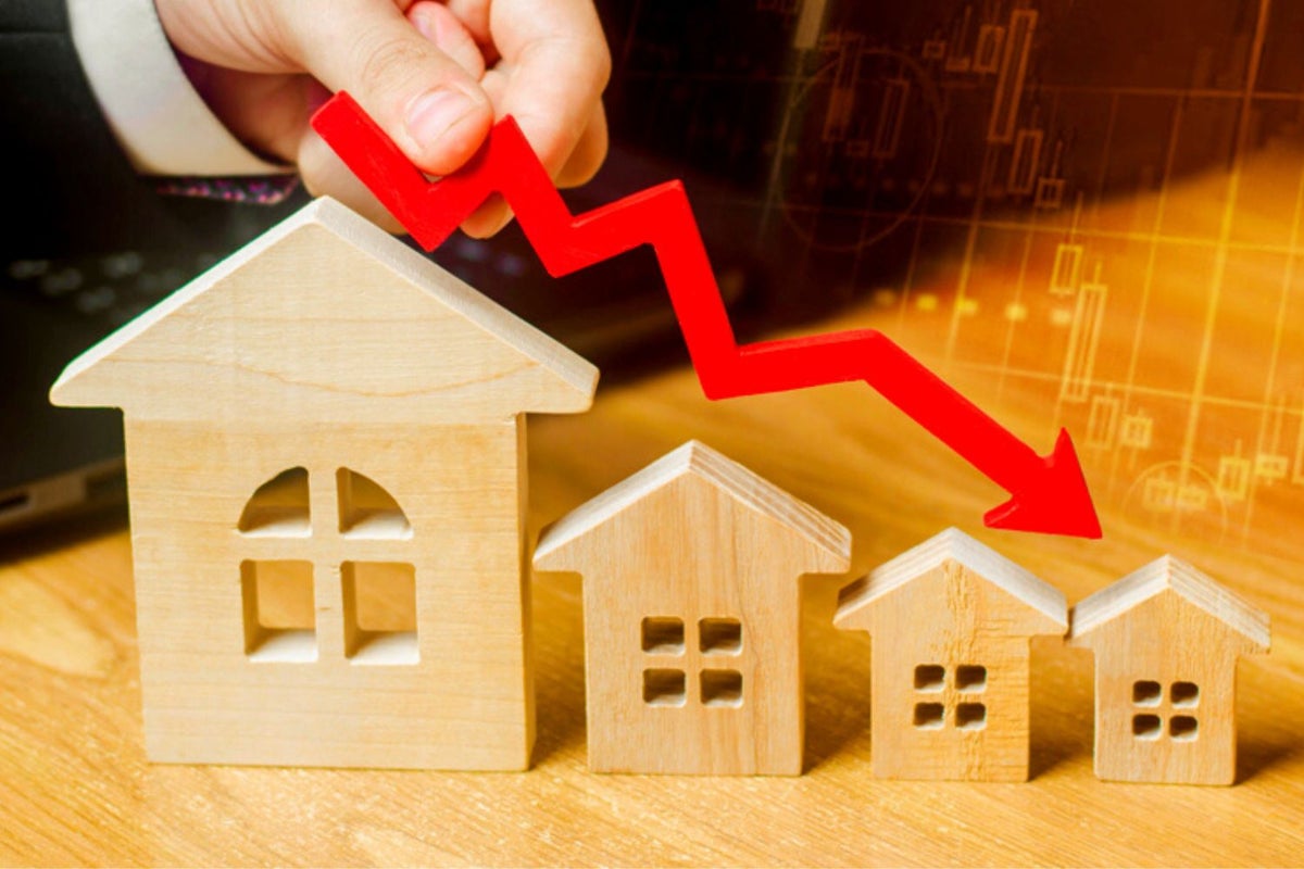 US Home Prices Drop For 7th Consecutive Month; Real Estate Stocks Hit Lowest Levels Since October 2022 - Real Estate Select Sector SPDR Fund (The) (ARCA:XLRE)