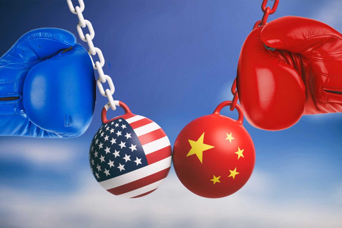 Are US Sanctions On China Working? China Tech ETFs Paint A Picture - iShares MSCI China ETF (NASDAQ:MCHI), iShares China Large-Cap ETF (ARCA:FXI), SPDR Select Sector Fund - Technology (ARCA:XLK), iShares Semiconductor ETF (NASDAQ:SOXX), KraneShares Trust KraneShares CSI China Internet ETF (ARCA:KWEB), VanEck Semiconductor ETF (NASDAQ:SMH)